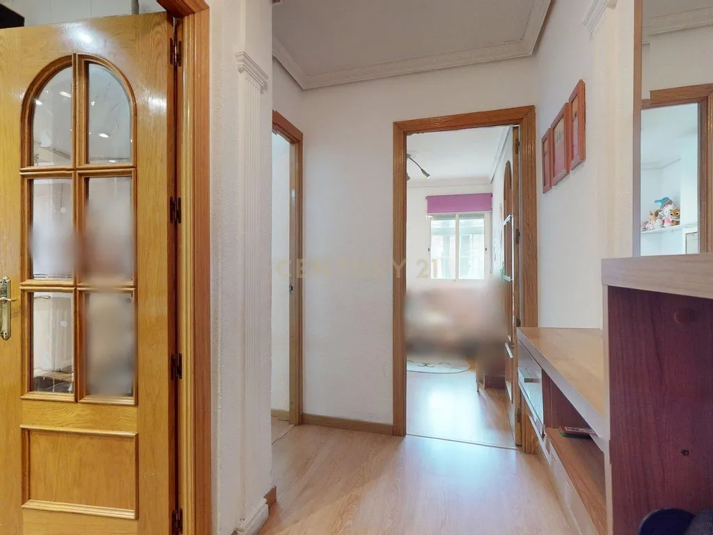 Apartamento Renovado em Alcalá de Henares, Madrid - Image 11