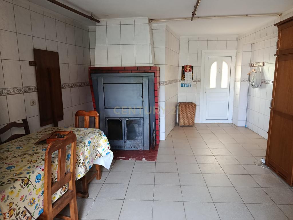 Moradia T4 com Terreno - Salsas - Bragança - Image 14