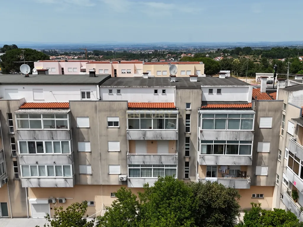 Apartamento T3 com box| Oliveira do Hospital, Coimbra - Image 27