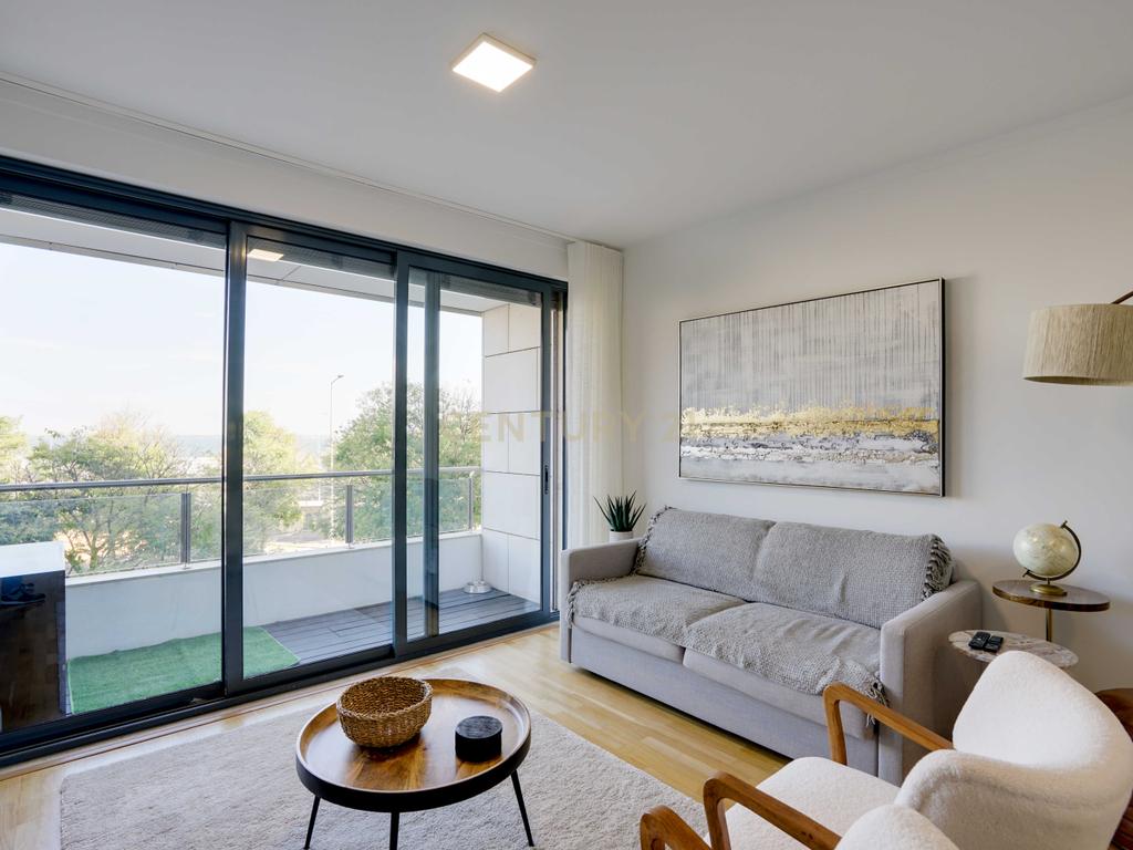 Apartamento T1 com Vista Panorâmica sobre o Rio Tejo – Parque das Nações, Lisboa - Image 3