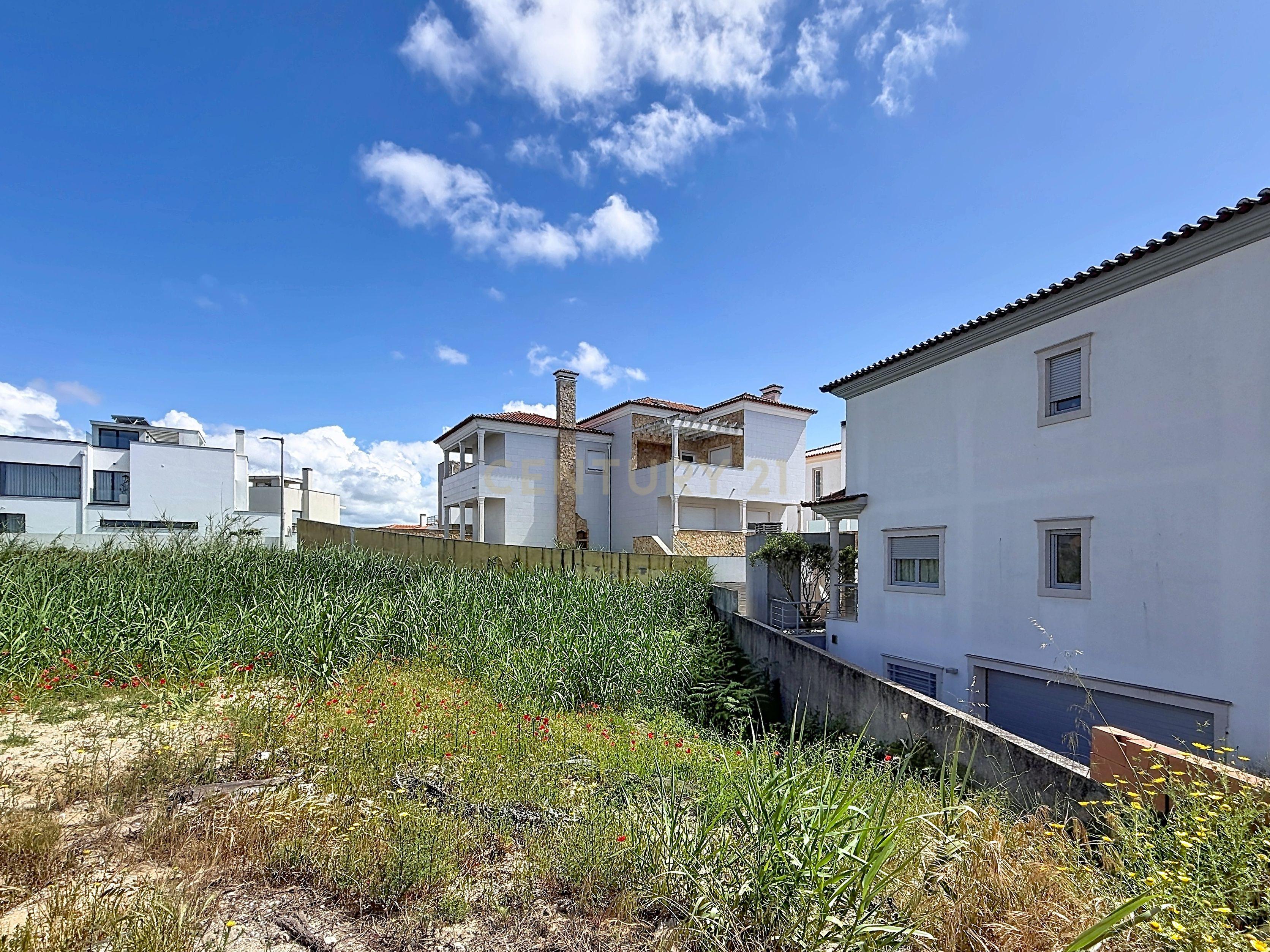 Fotografia 3 de Terreno Urbano em Nazaré, Leiria - Oportunidade Única