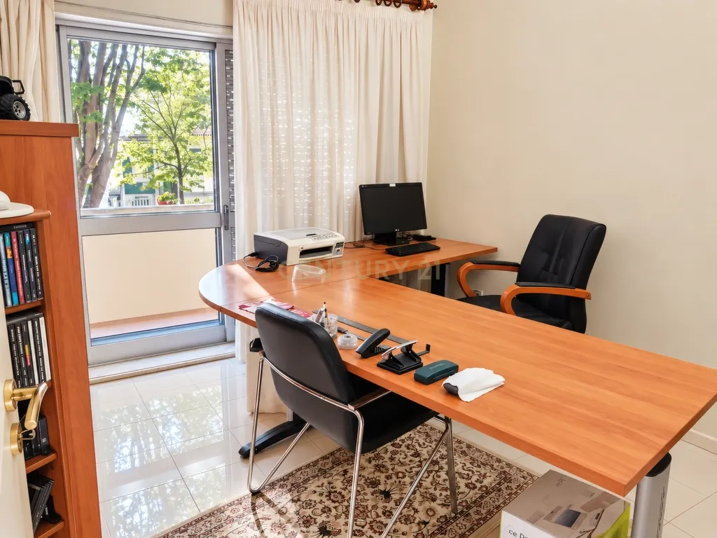 Apartamento T3 +1 com terraço/marquise coberto/lugar de garagem/com Vista para a Cidade em Localização Central - Matosinhos - Image 14