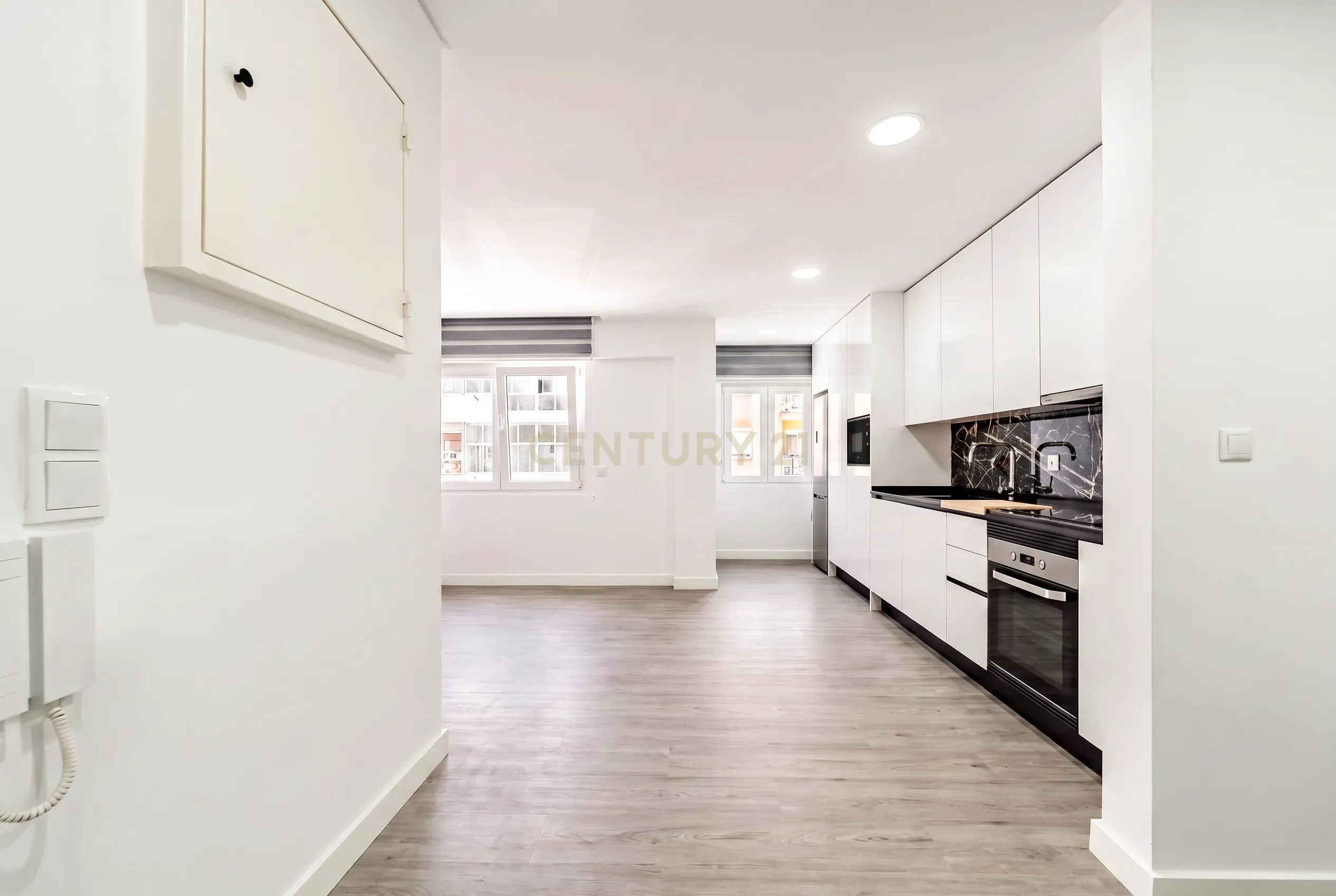 Fotografia 7 de Apartamento T1 Como Novo, em Corroios