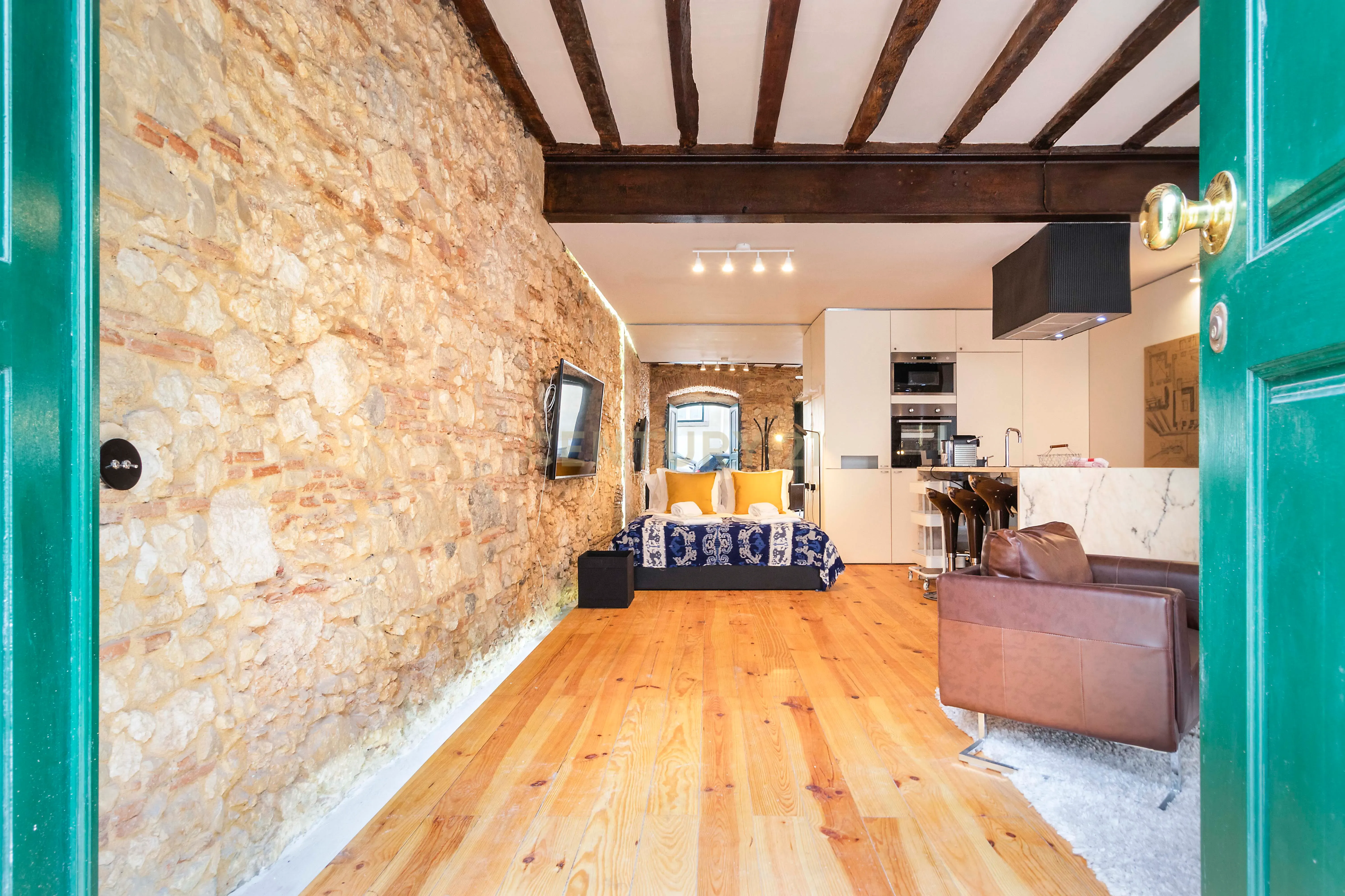 Apartamento T0 Lisboa com Licença AL Yield 10% - Image 9