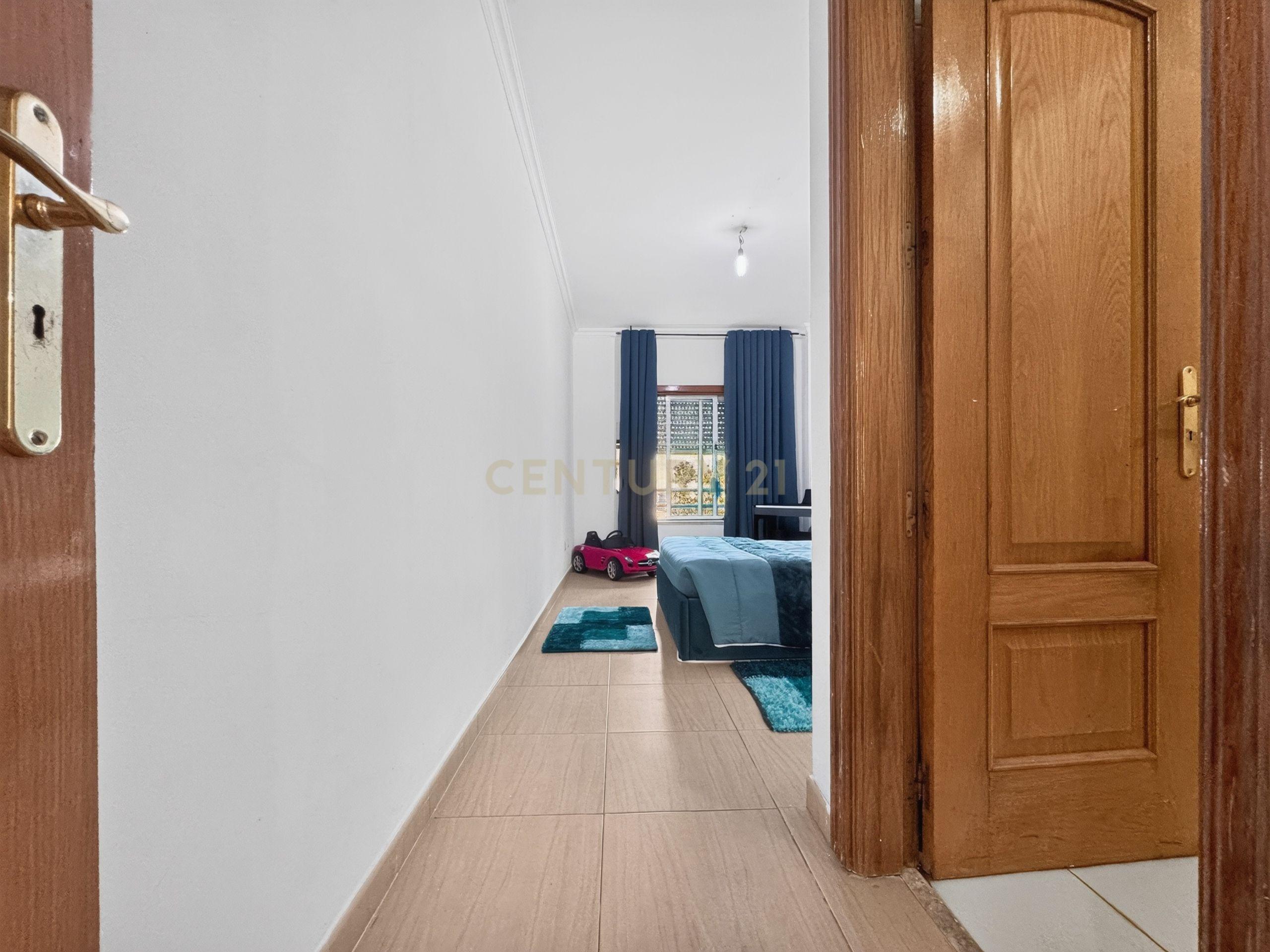 Fotografia 10 de Apartamento T3 com 133 m² úteis no Barreiro