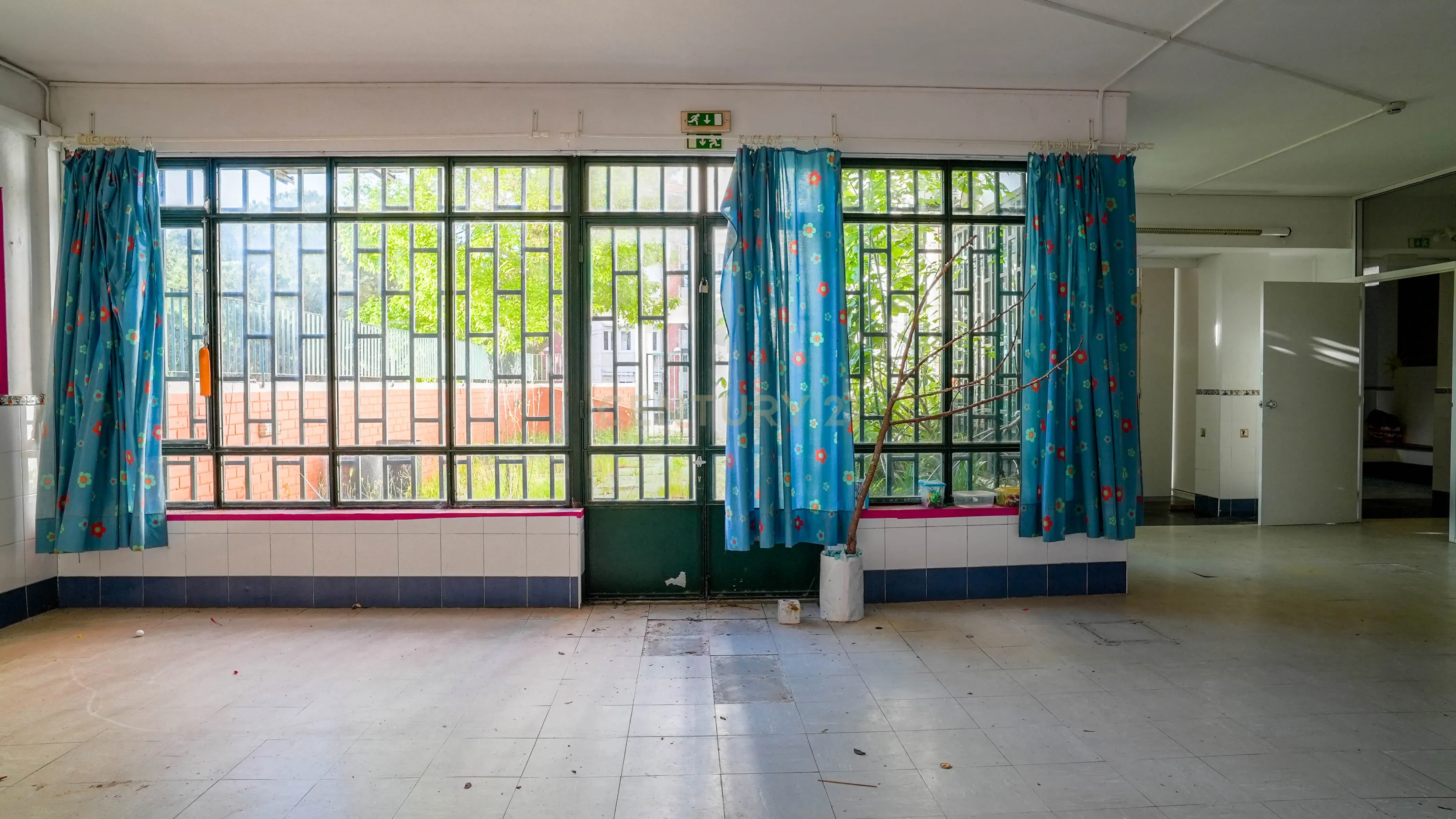 Espaço Versátil com Localização Privilegiada - Image 11