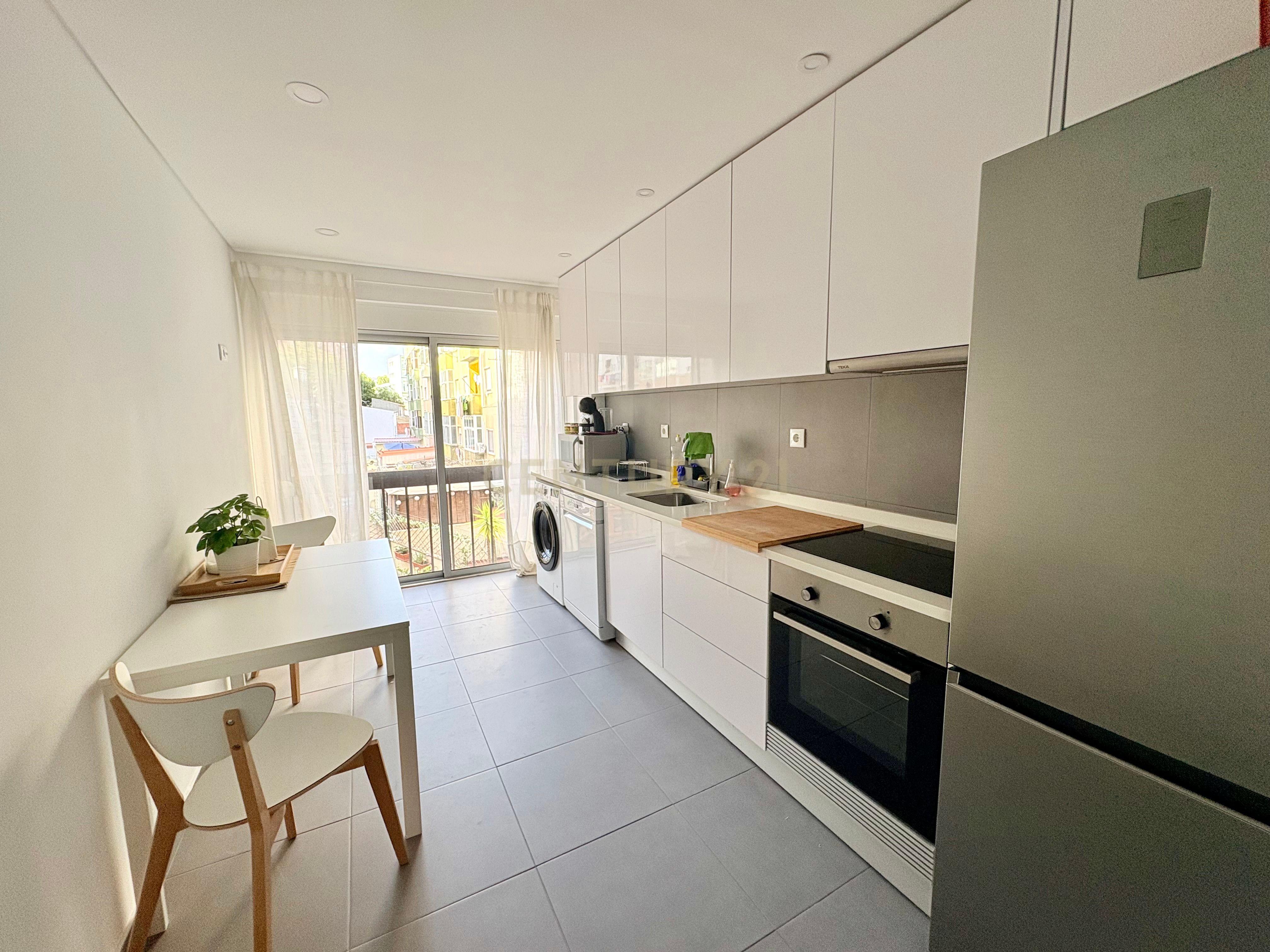 Fotografia 9 de Apartamento T3 para arrendamento em Setúbal