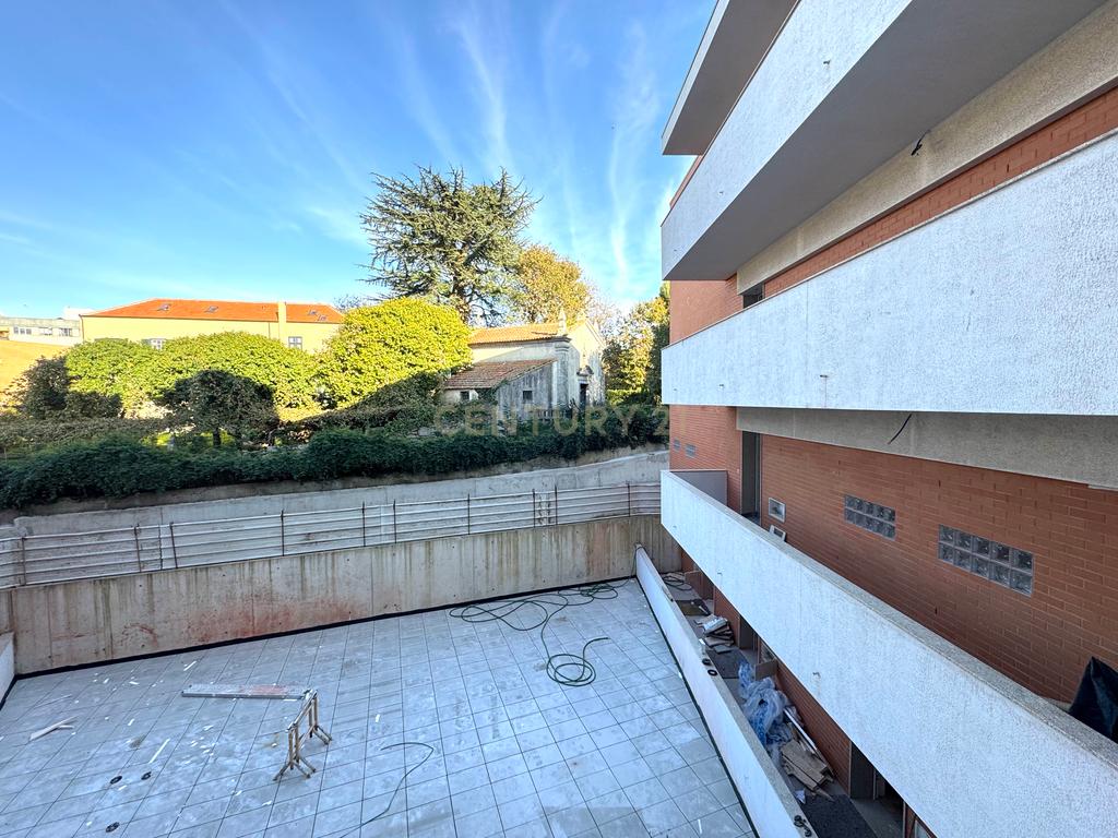 Apartamento com um quarto de luxo e novo em prédio muito moderno no centro de Matosinhos, perto do metro - Image 25