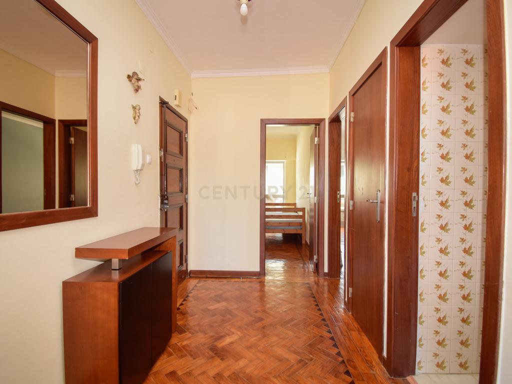 Apartamento T3 à Venda – Odivelas, Rua de Serpa Pinto | Junto ao Metro - Image 15