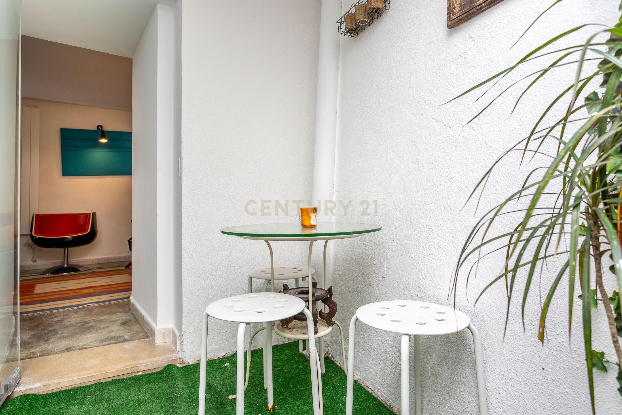 Fotografia 6 de T1 com Área Exterior em Localização Premium no Coração de Lisboa – Santo António