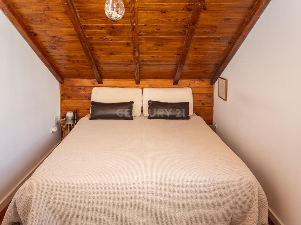 Moradia T2, com anexo (T1), na Costa da Caparica, totalmente remodelada! - Image 22