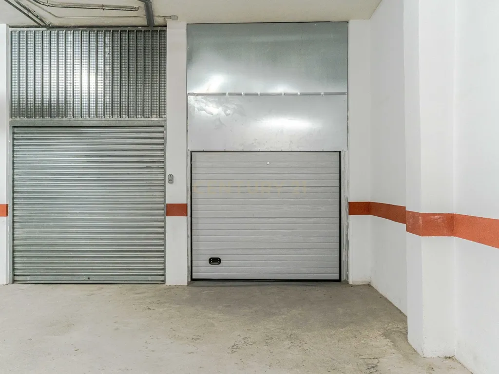 - Image 42