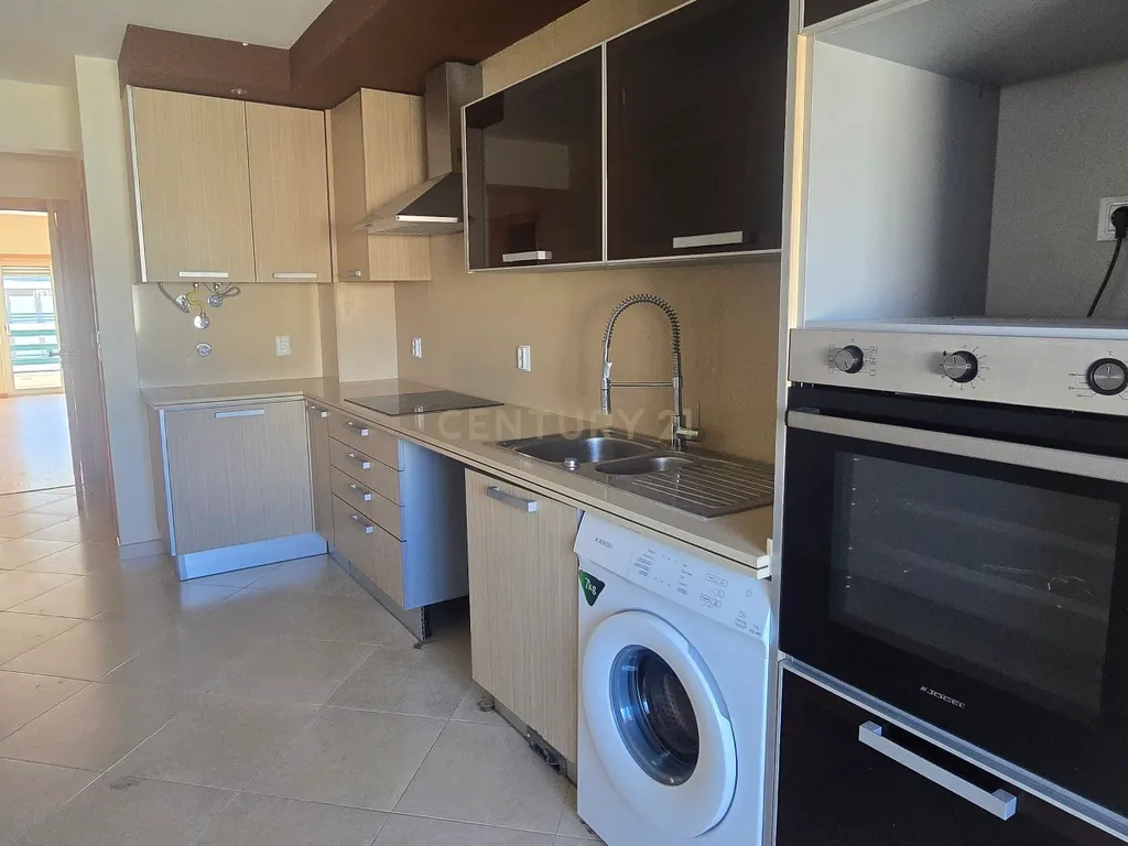 Apartamento T3 com suite e estacionamento | Fidalguinhos, Barreiro - Image 13