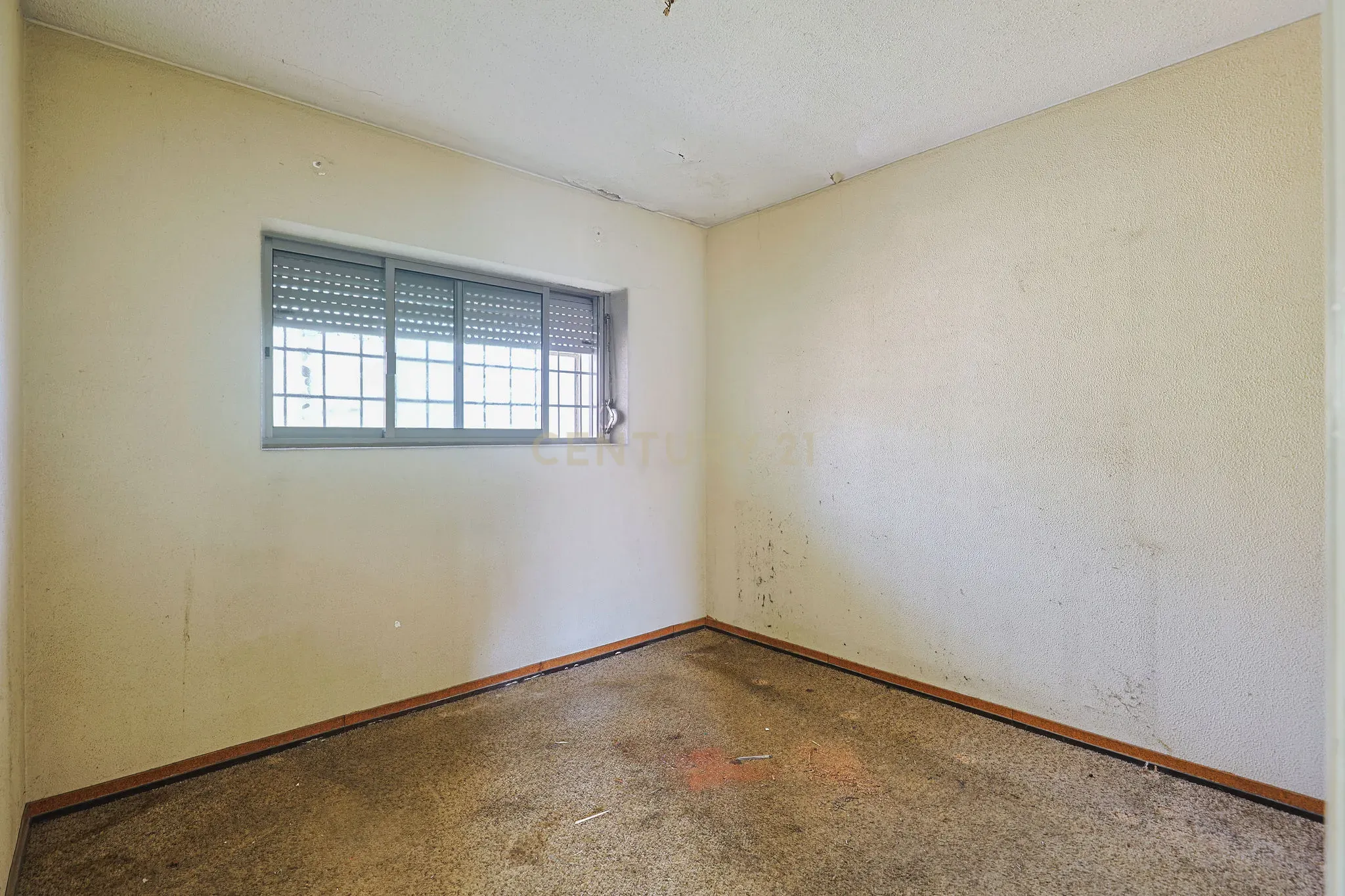 Fotografia 4 de T2 na Arrentela junto à Baía do Seixal – Excelente oportunidade para remodelação