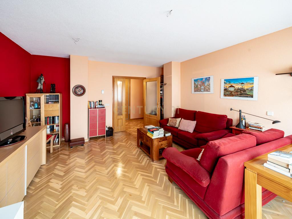 Apartamento de Luxo com Terraço em Comunidade Fechada - Madrid - Image 9