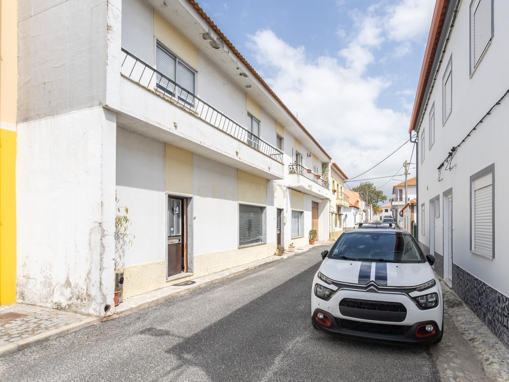 Oportunidade Única loft por 100.000€ a 15 minutos de Setúbal - Image 13