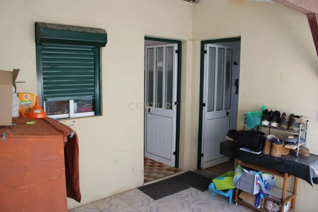 Moradia T2 em Maçãs de Dona Maria. - Image 8