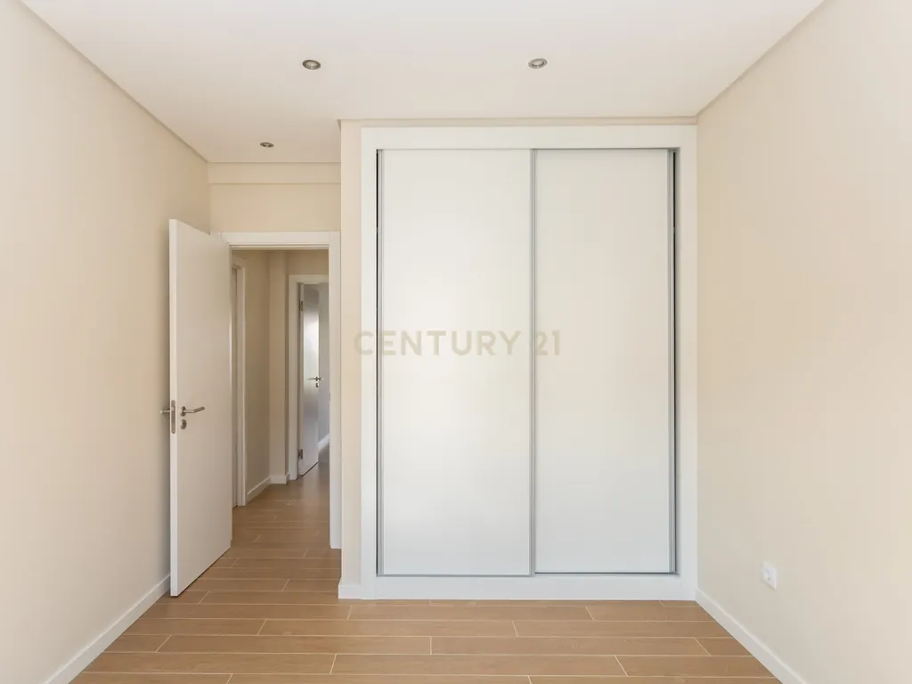 Apartamento T2 Quinta da Lomba - Barreiro - Image 23
