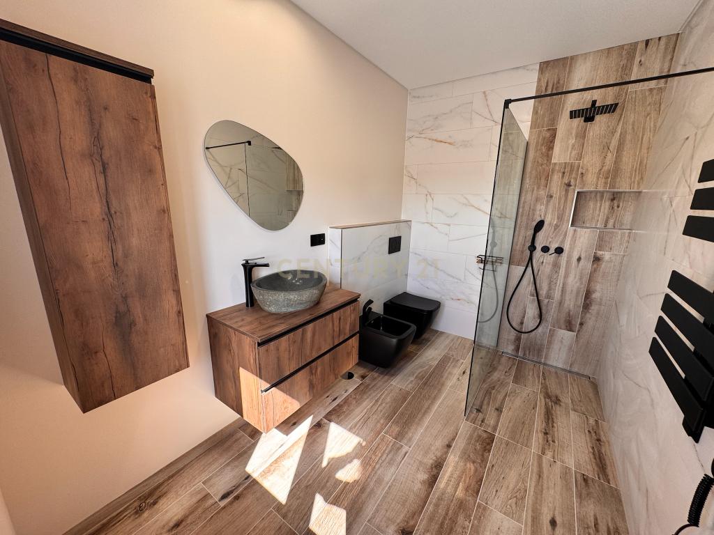 Moradia T2+1 Nova com garagem - Image 11