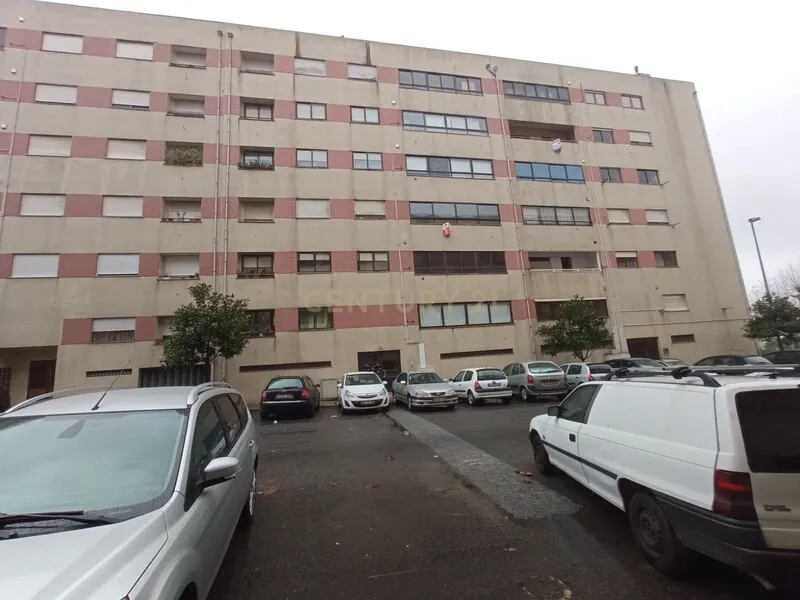 Apartamento T3 em Braga com Elevador e Garagem - Ferreiros | ZTRE-00764 - Image 13