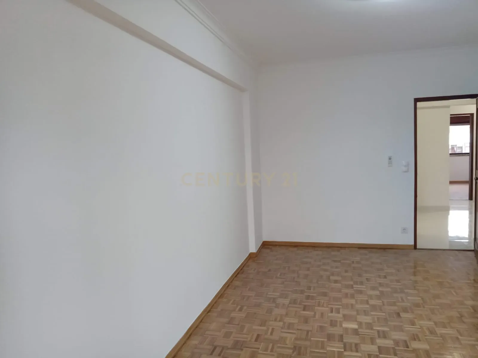 Fotografia 9 de Apartamento T3 Remodelado em Palmela – Espaço, Conforto e Luminosidade