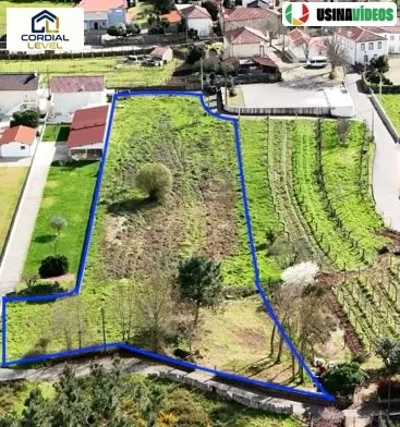 Terreno com 3600m2 - 🍇 Onde o Coração do Alvarinho Encontra a Serenidade do Rio Minho! - Image 1