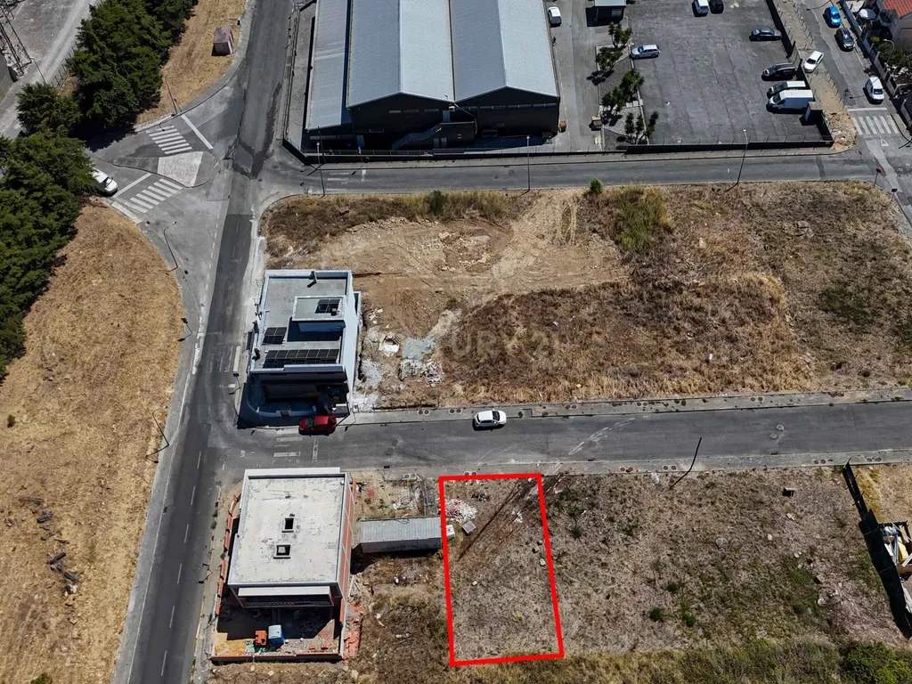 Terreno para construção de moradia T3 | 190 m² | Amadora - Image 18