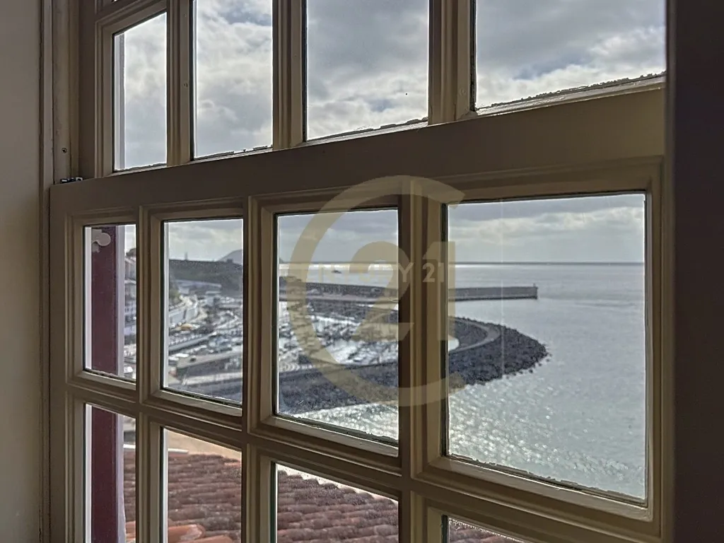 Luxuosa Moradia com Vista Mar em Angra do Heroísmo - Image 23