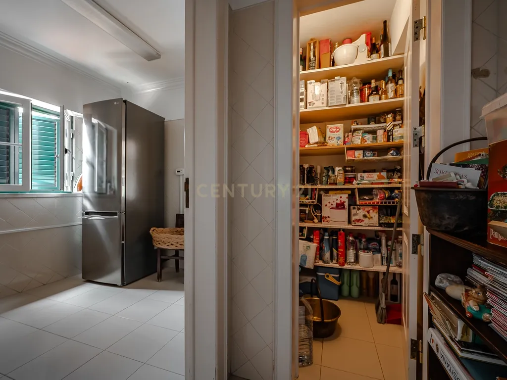 Moradia de sonho com Piscina, 7 Divisões e com Terreno 8461 m2 – Excelente Localização, a 40 minutos de Lisboa ! - Image 23