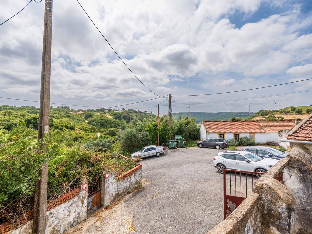 Moradia T2 com Jardim e Vista para a Montanha - Image 11
