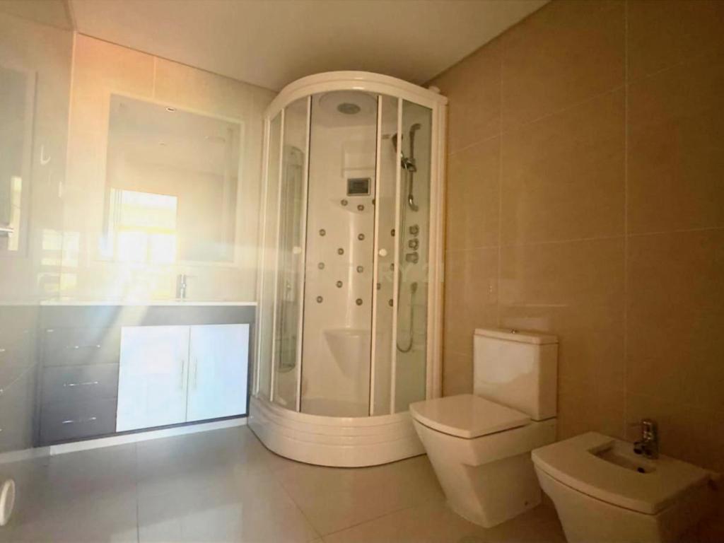 Apartamento T3 na Alta de Lisboa com Box para 2 Viaturas - Image 19