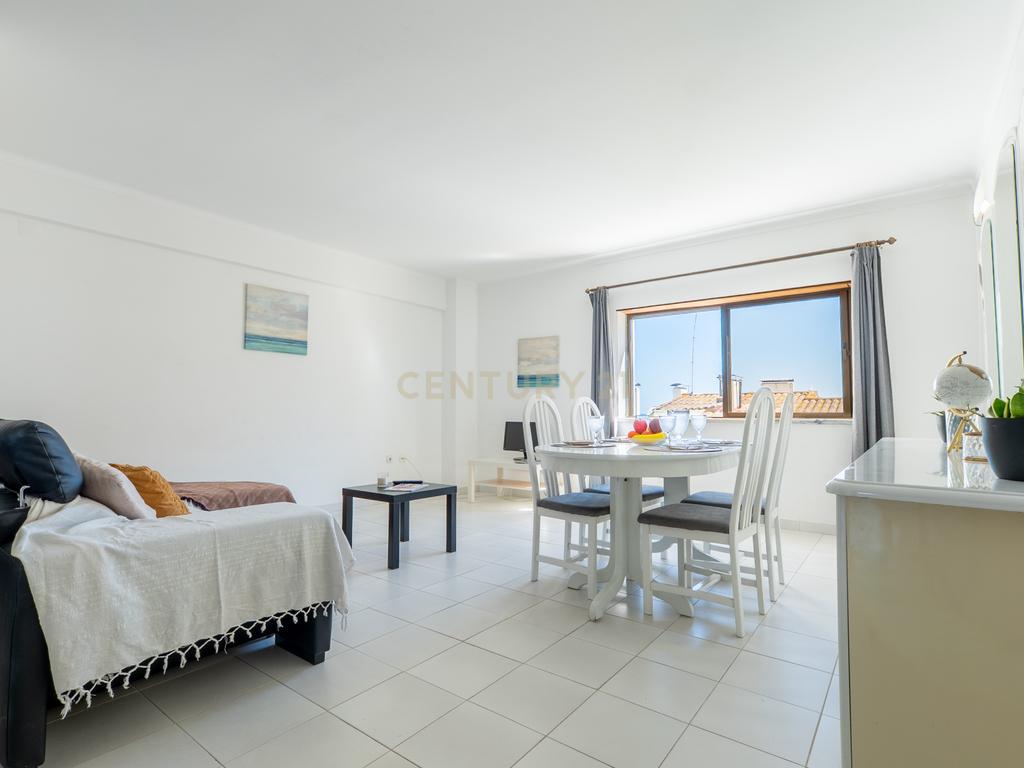 T2 com lugar de garagem, Vista Mar e Vista Rio na Praia da Rocha - Image 9