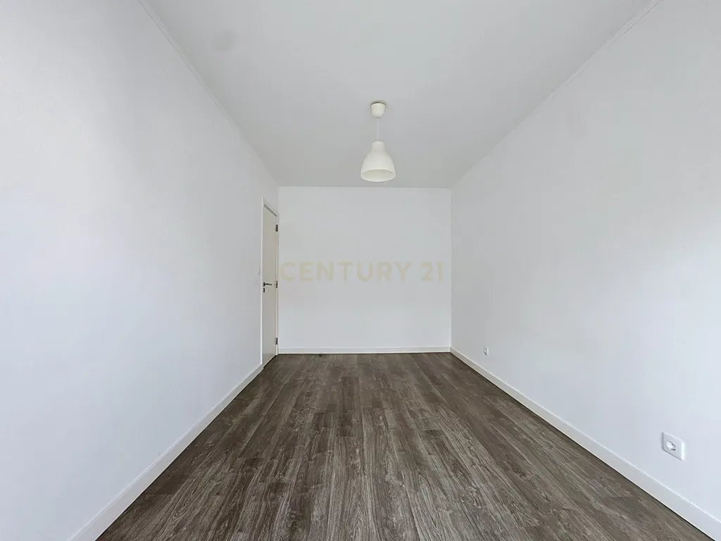 Apart. T3 remodelado em Paio Pires - Image 17