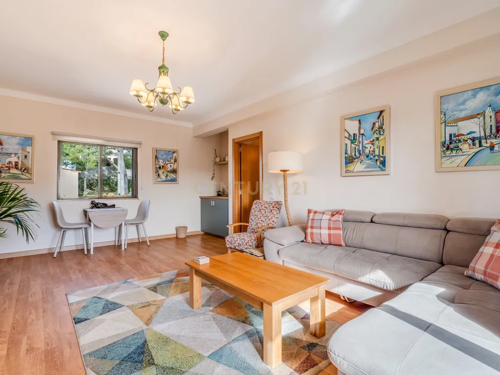 ESPETACULAR MORADIA COM PISCINA, GARAGEM, JARDIM E TERRENO - Image 30