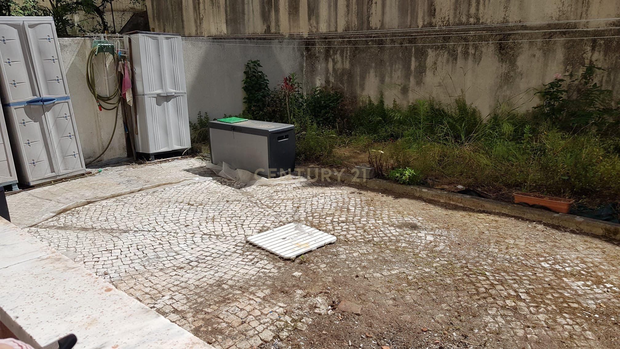 Fotografia 10 de Excelente oportunidade de investimento em Benfica com vista panorâmica