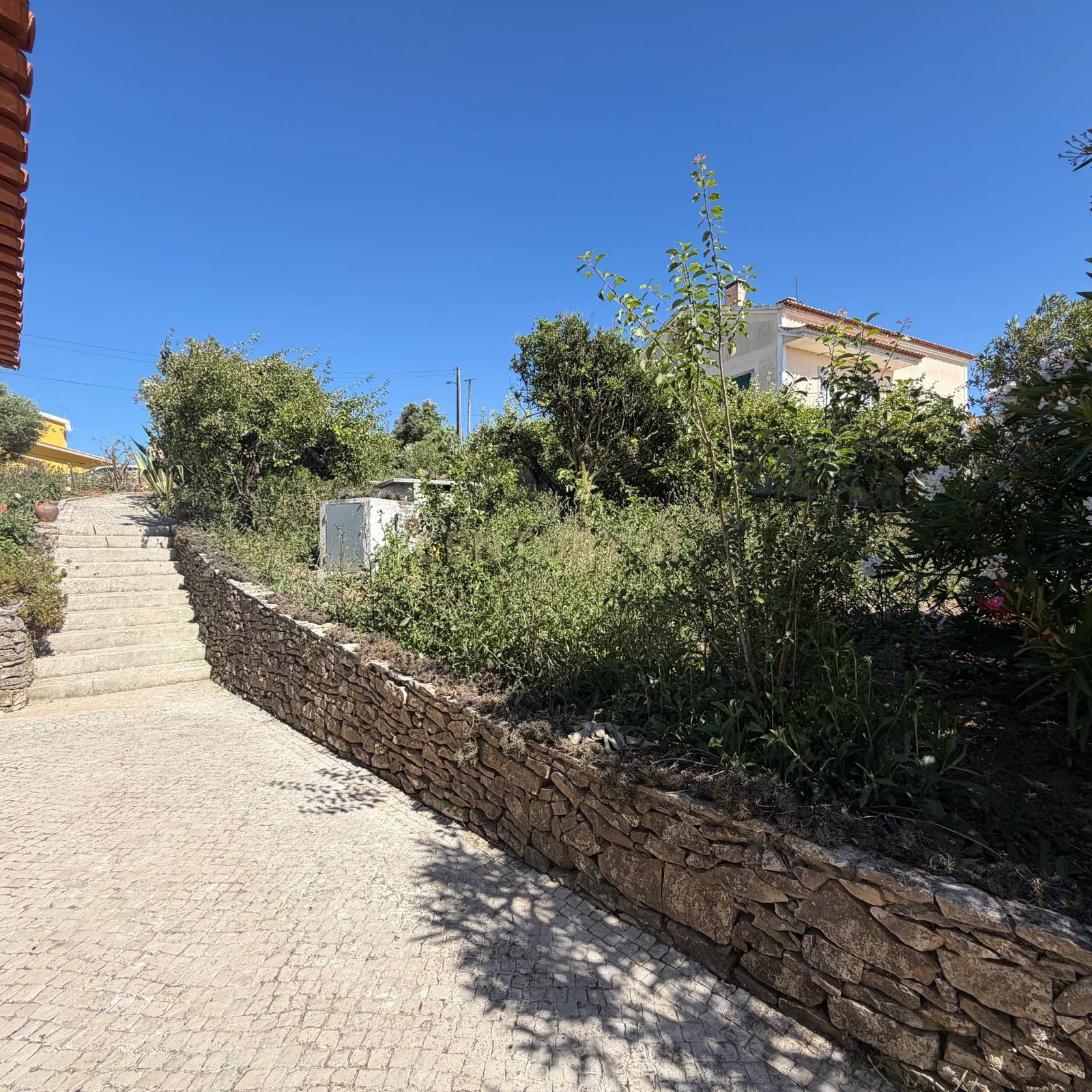 Fotografia 8 de Moradia T2 em Carvalhal, Bombarral - Oportunidade Única