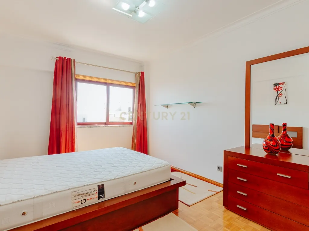 Apartamento T2 para arrendamento na Póvoa de Santa Iria - Image 17