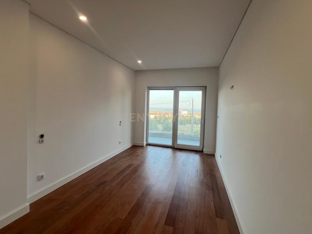 T2 NOVO em fase final de construção com vista rio | Iria Rio Residence — Santa Iria de Azoia | Ref.ª 2D - Image 26