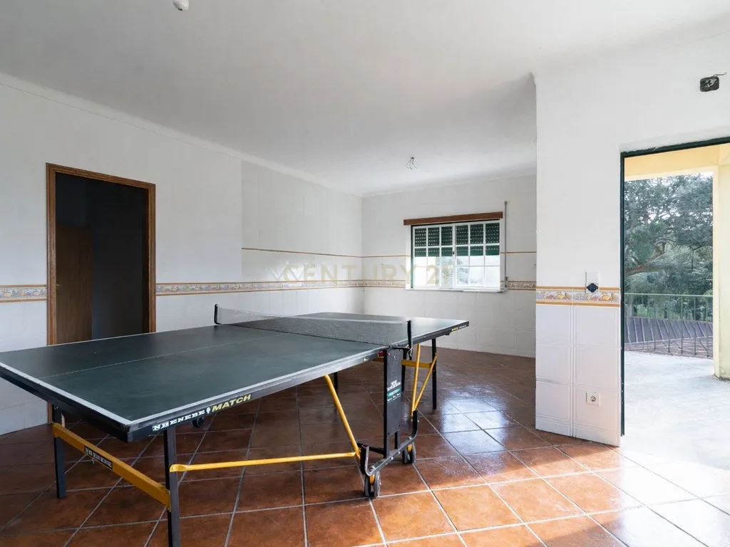 OPORTUNIDADE ÚNICA NA LOUSÃ – MORADIA COM GRANDE POTENCIAL (habitação e comércio) - Image 67