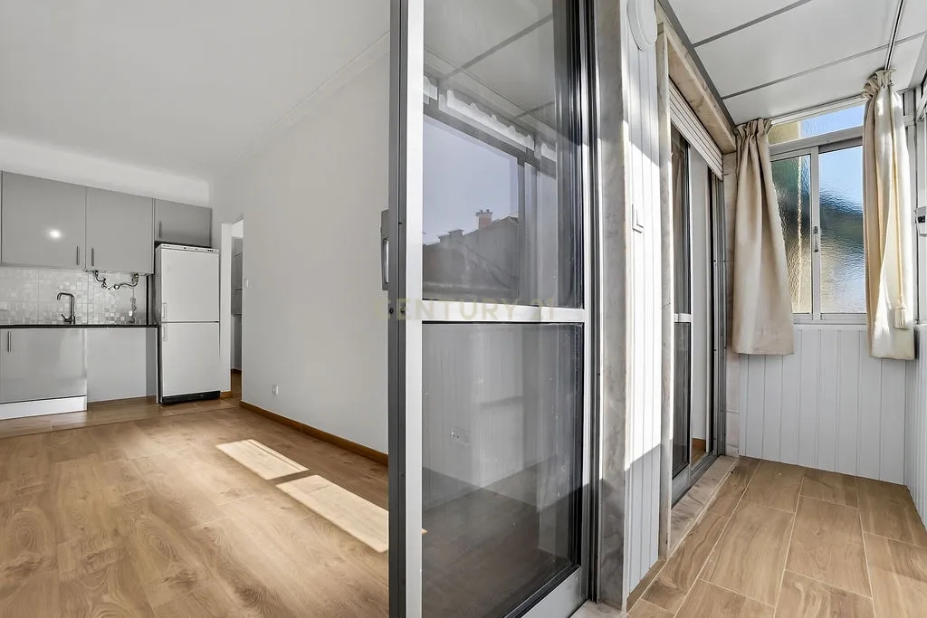 T1 Renovado em Campo de Ourique, Lisboa - Image 16