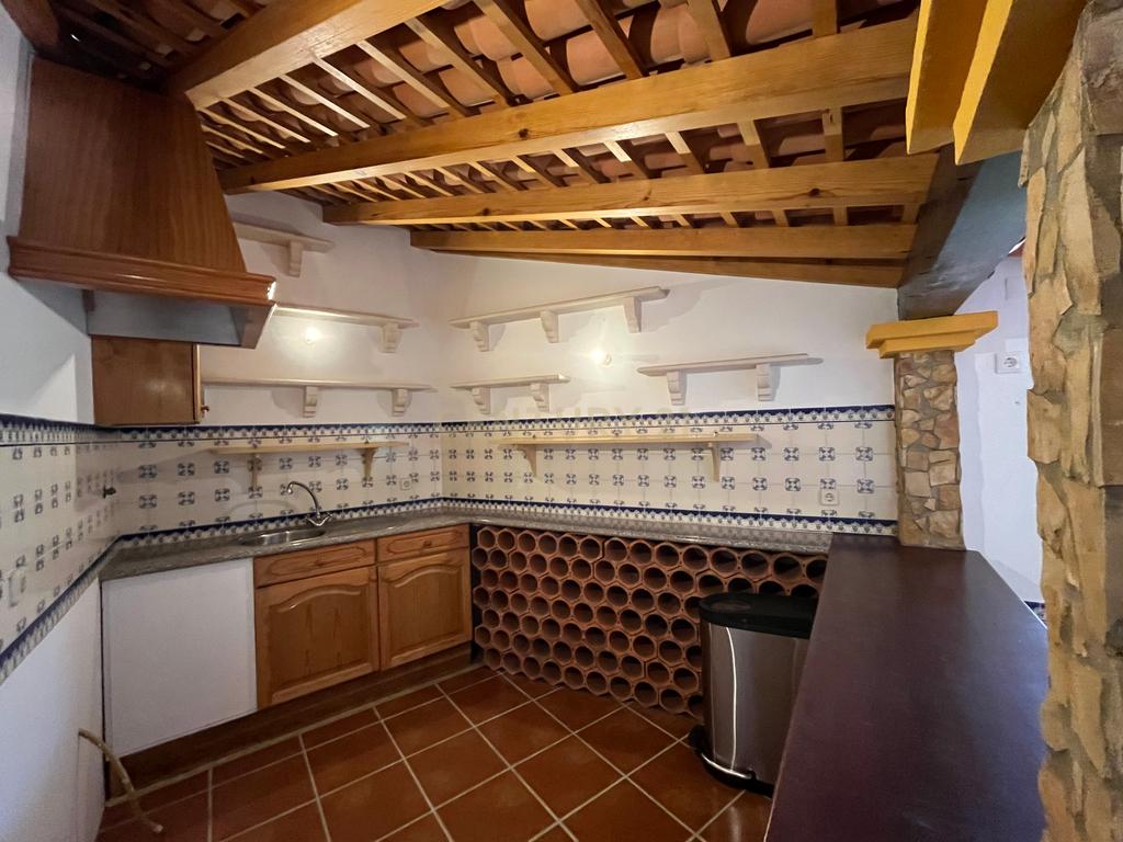 Moradia com 5 quartos em Vale Covo, Bombarral, com jardim, piscina, barbecue, adega e várias zonas de lazer - Image 38