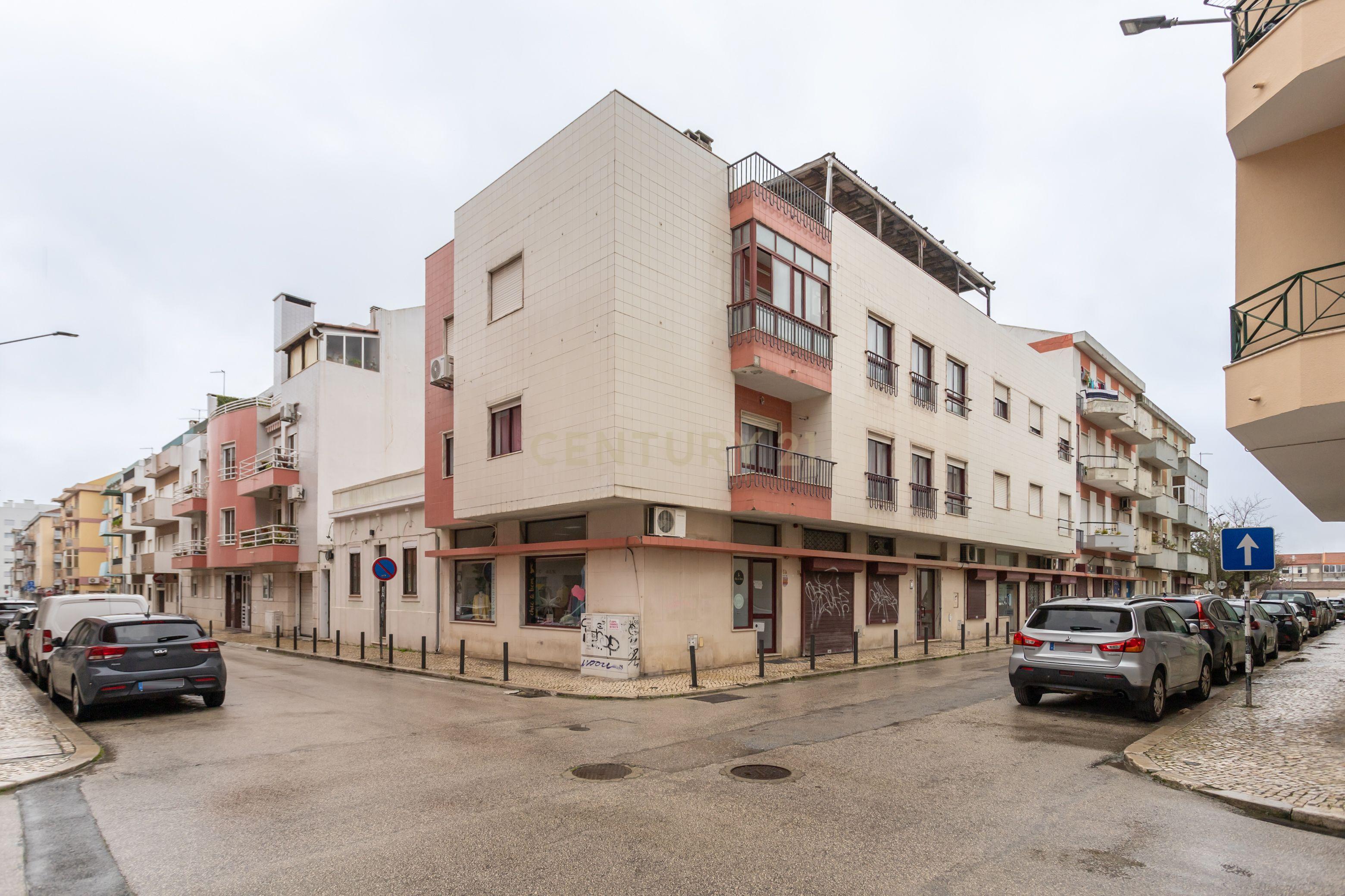 Apartamento T3 em Barreiro - Image 29