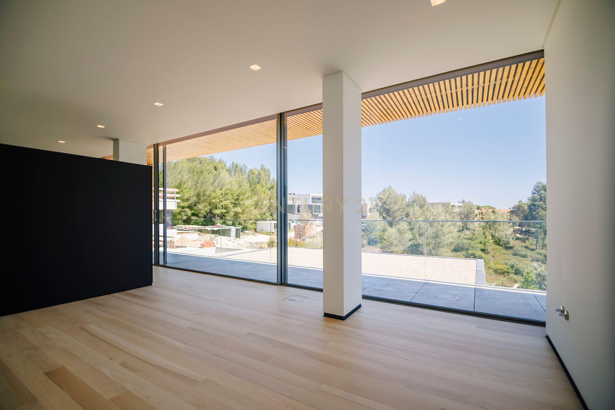 Magnifica Moradia T4 em Cascais - Image 39