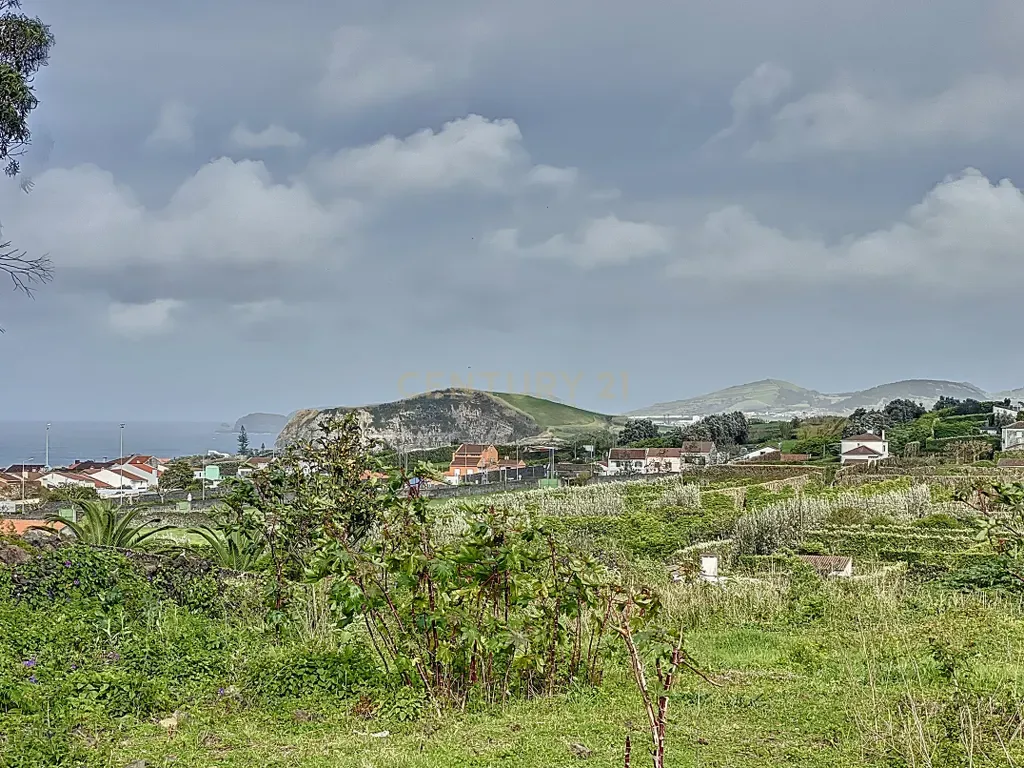 Terreno com 5320m2 com Vista Mar e Serra em Areias de Rabo de Peixe! - Image 9