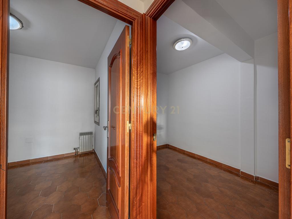 undefined - Image 15
