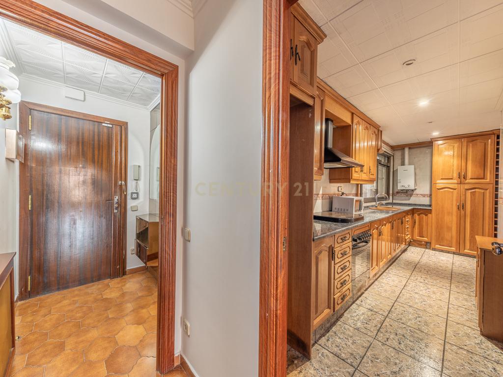 undefined - Image 7