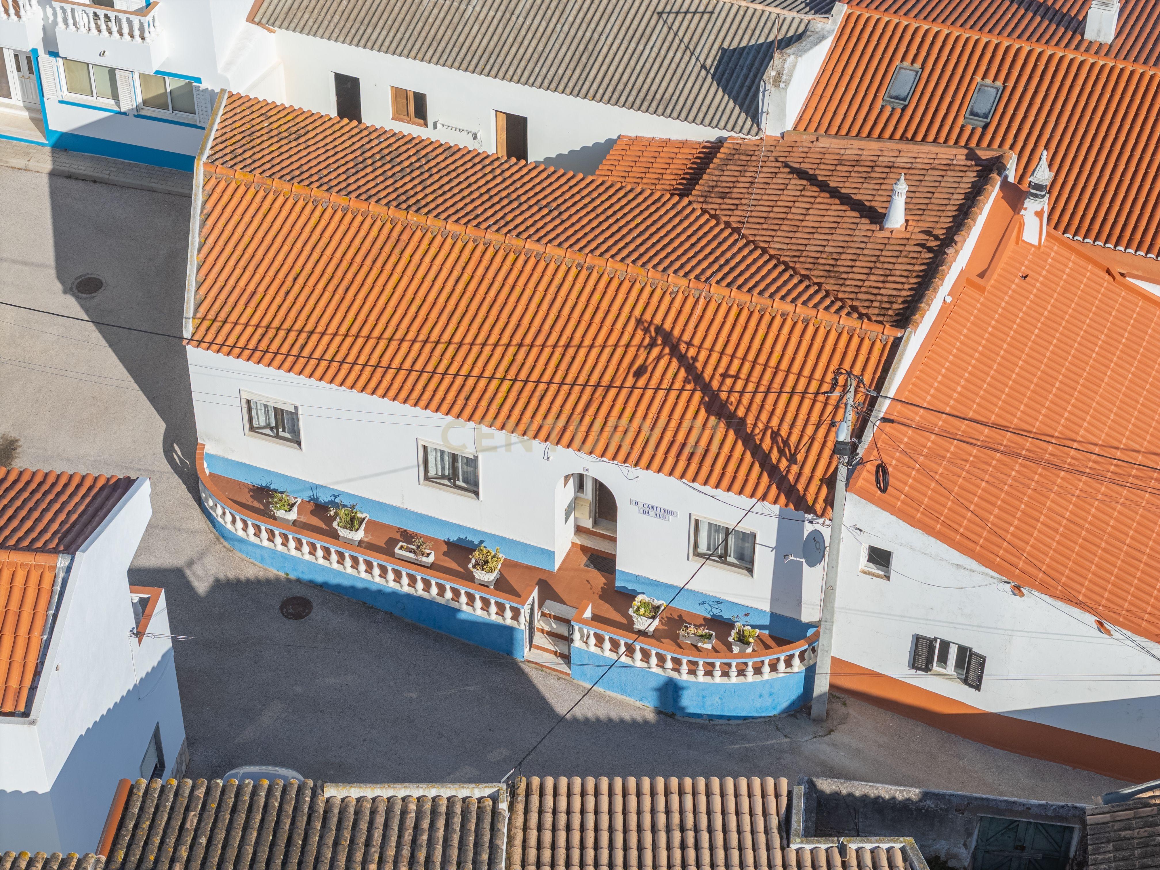 Moradia T4+2 em Budens