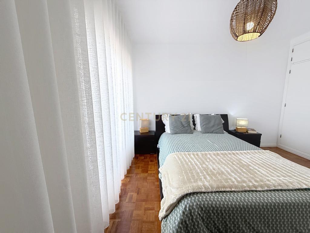 Moradia isolada e terreno com projeto aprovado para 4 moradias a 5 minutos da Nazaré - Image 36