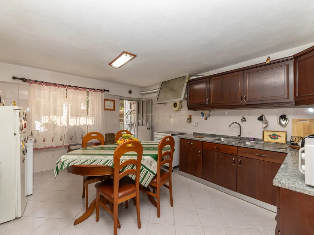 T3 + T1 com Garagem e Logradouro em Corroios, Seixal, Setúbal - Image 36