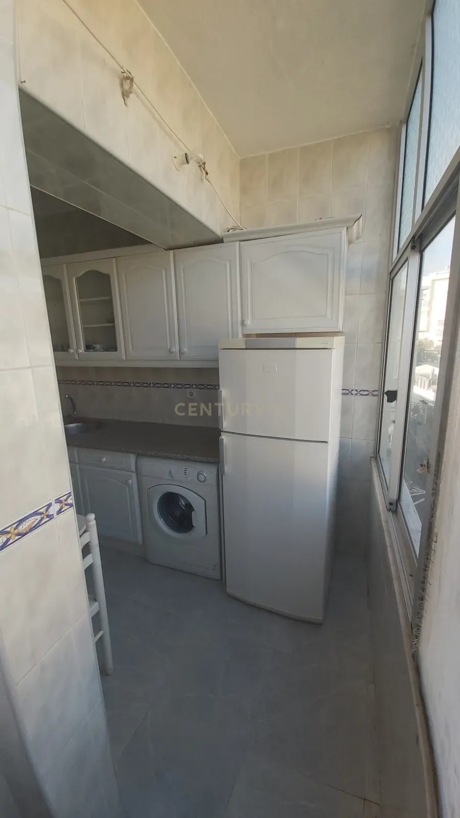 Fotografia 7 de Apartamento T2 em Almada na Av. Nuno Alvares Pereira.